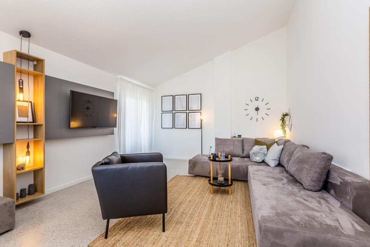 Apartment Laurus Salatic Экстерьер фото