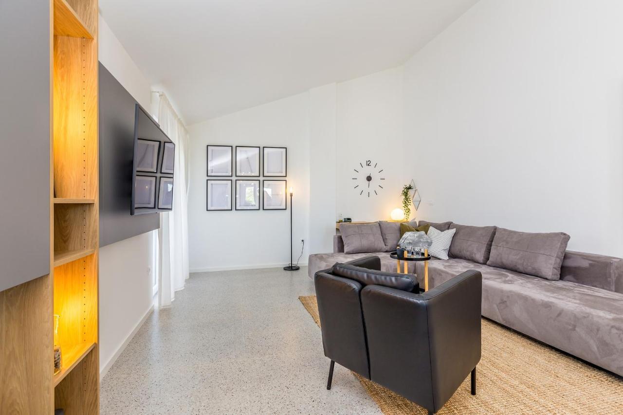 Apartment Laurus Salatic Экстерьер фото