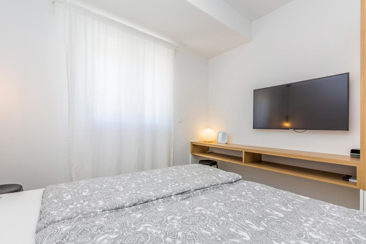 Apartment Laurus Salatic Экстерьер фото